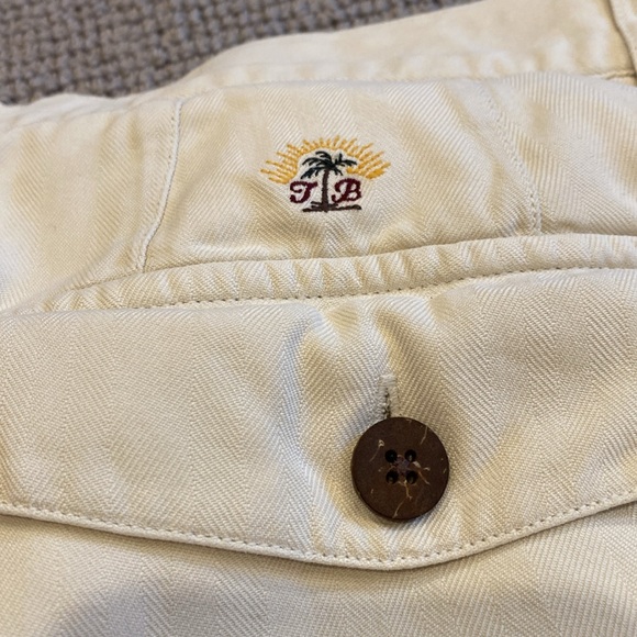 Tommy Bahamas Relax Men’s silk shorts. - Picture 10 of 10